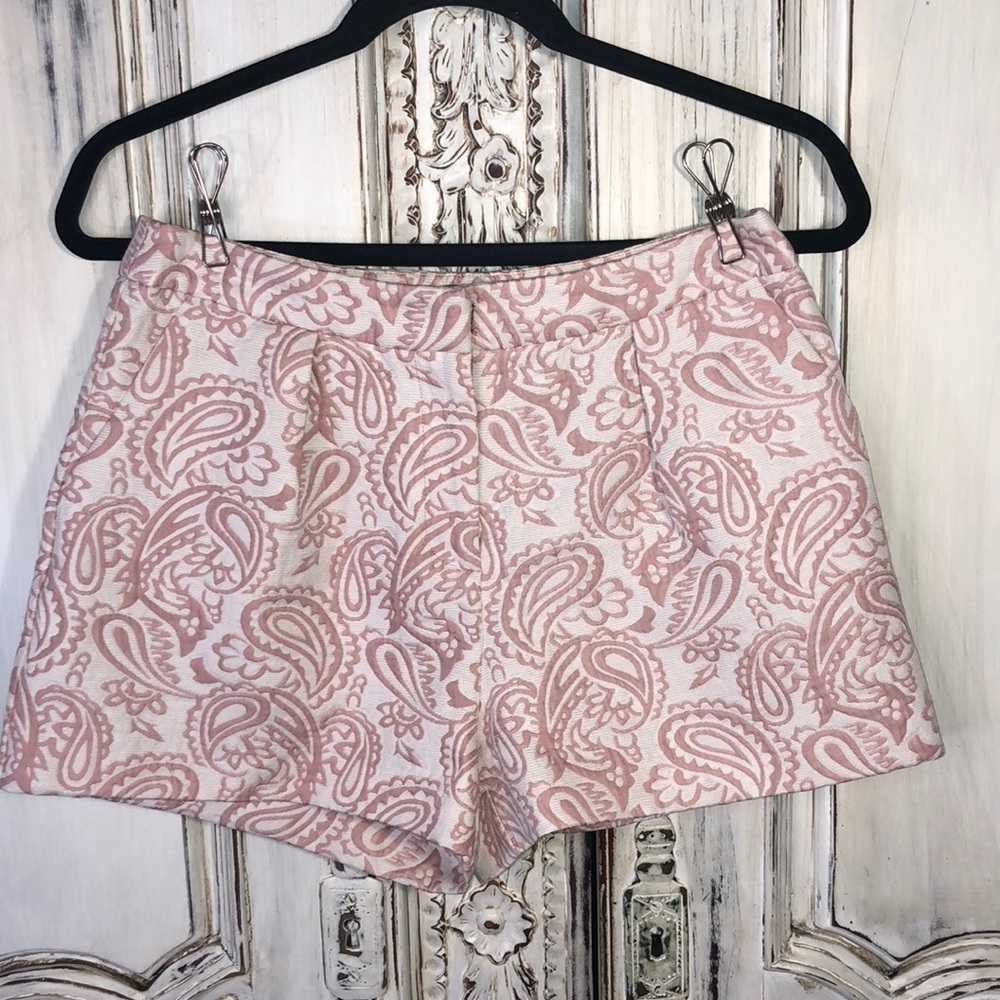 Victoria Beckham for Target Damask Print Pleated Front Dressy Shorts Size 4